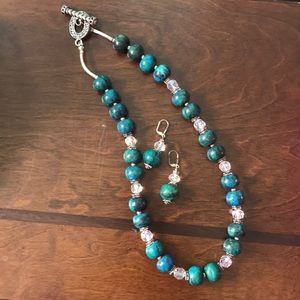 Stone necklace with matching earrings